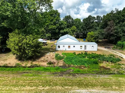 1432 State Route 797 Calhoun KY 42327