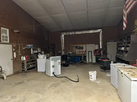 1432 State Route 797 Calhoun KY 42327