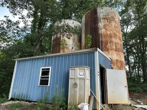 1432 State Route 797 Calhoun KY 42327