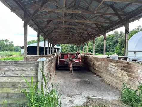 1432 State Route 797 Calhoun KY 42327