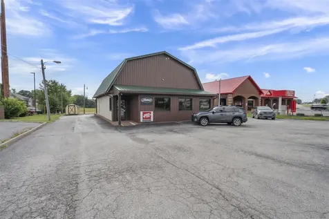 4848 Scottsville Road Bowling Green KY 42102