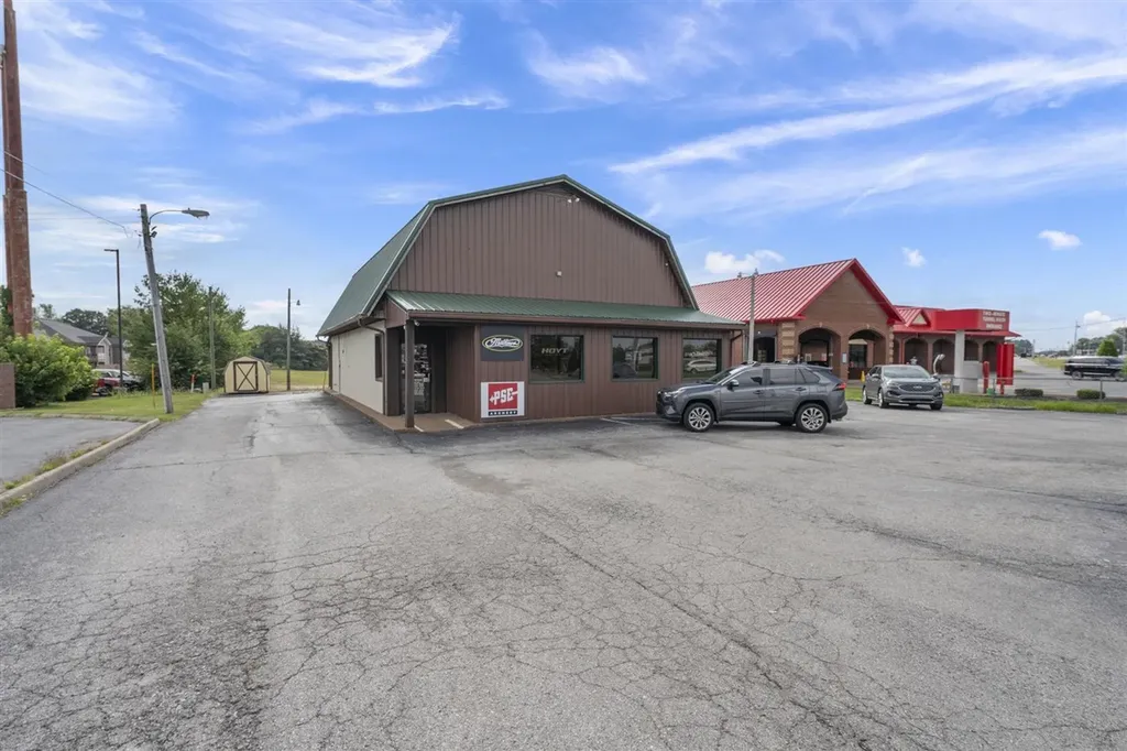 4848 Scottsville Road Bowling Green KY 42102