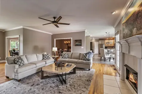 180 Talbott Drive Bowling Green KY 42103
