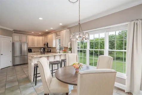 180 Talbott Drive Bowling Green KY 42103