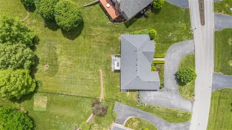 180 Talbott Drive Bowling Green KY 42103