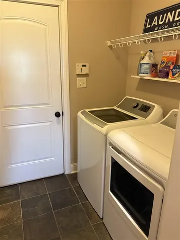 124 Sally Circle Bowling Green KY 42101
