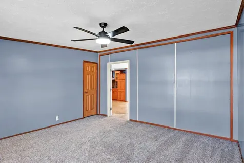 13407 Snowden Way Louisville KY 40272