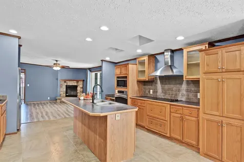 13407 Snowden Way Louisville KY 40272