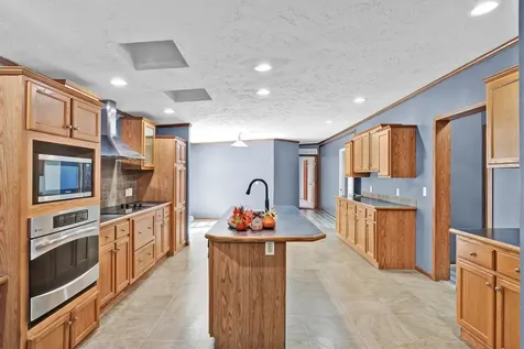 13407 Snowden Way Louisville KY 40272
