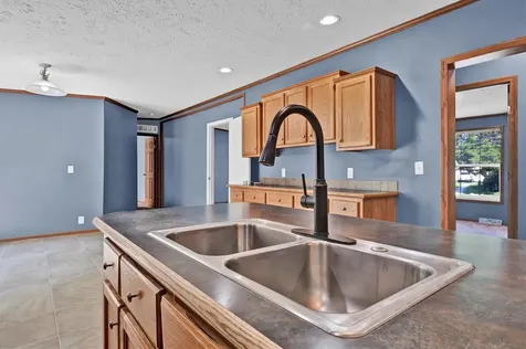 13407 Snowden Way Louisville KY 40272