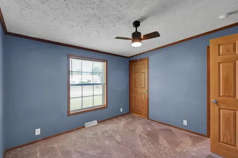13407 Snowden Way Louisville KY 40272