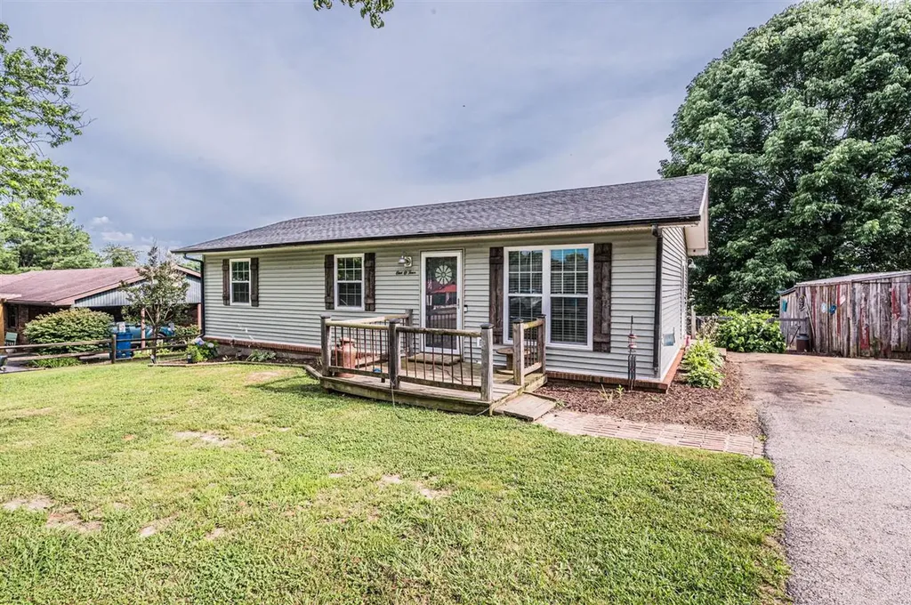 104 Pocahontas Trail Glasgow KY 42141