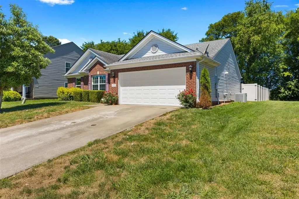 1301 Chicory Way Bowling Green KY 42104