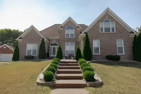 3665 Fieldcrest Drive Bowling Green KY 42104