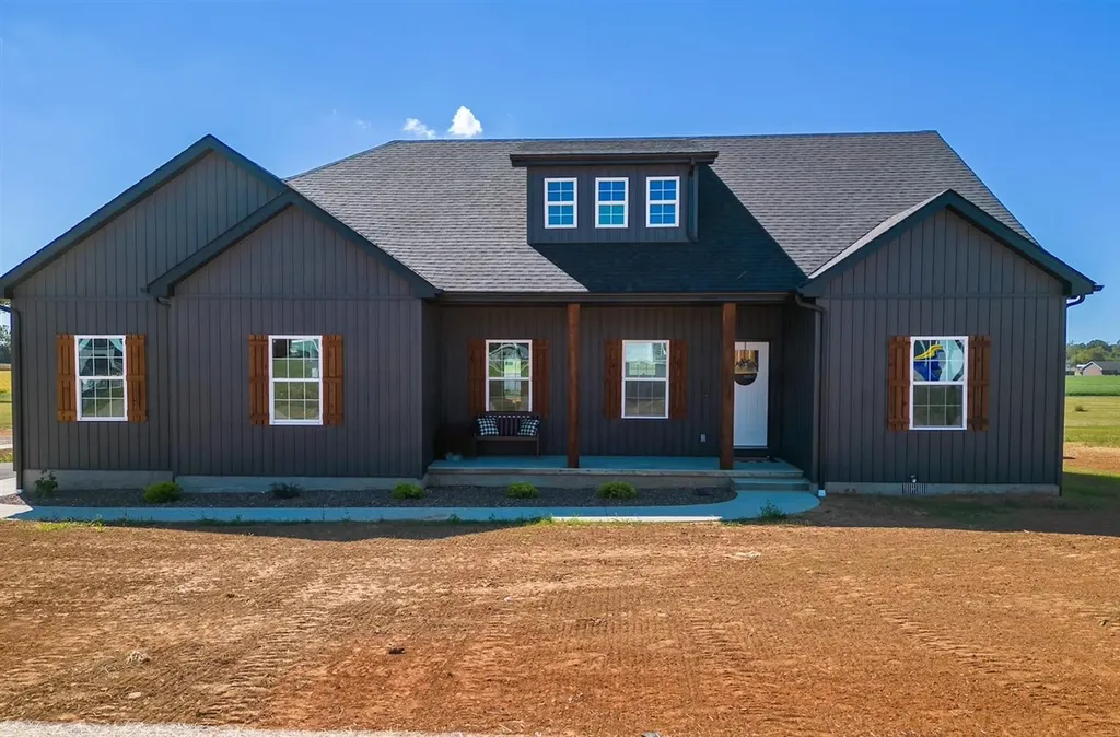 114 Mccutchen Court Auburn KY 42206