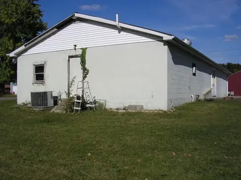 11242 S Highway 431 Dunmor KY 42339