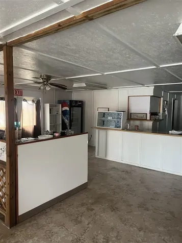 11242 S Highway 431 Dunmor KY 42339