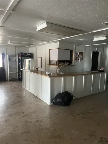 11242 S Highway 431 Dunmor KY 42339
