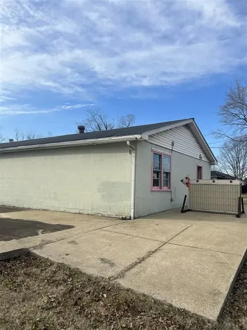 11242 S Highway 431 Dunmor KY 42339