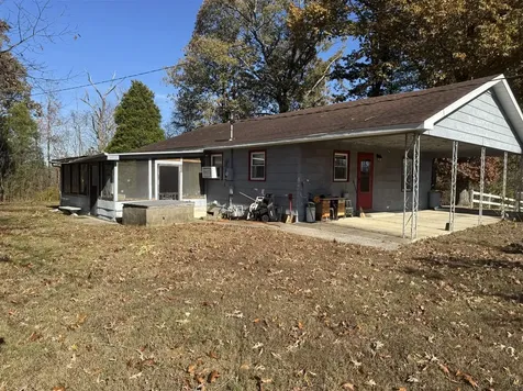 4555 Logansport Road Morgantown KY 42261