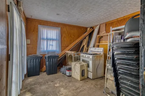 110 W Gallatin Street Adairville KY 42202