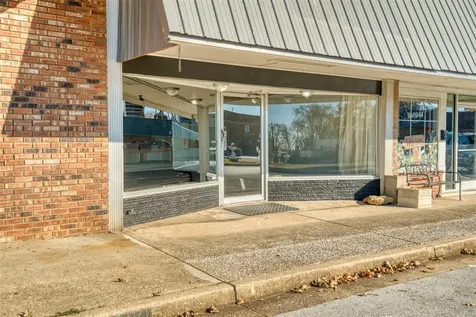110 W Gallatin Street Adairville KY 42202