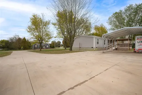 512 Hunters Circle Russellville KY 42276