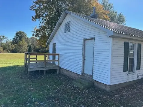 220 Tucker School House Road Madisonville KY 42431