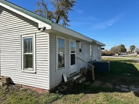 220 Tucker School House Road Madisonville KY 42431