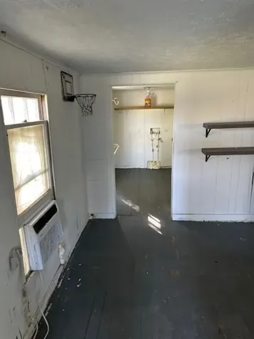 220 Tucker School House Road Madisonville KY 42431