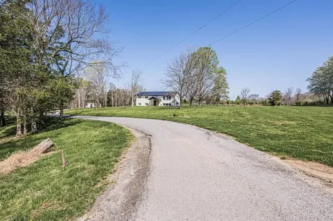 1540 Heltsley Road Lewisburg KY 42256