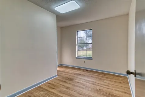 221 Winston Lane Franklin KY 42134