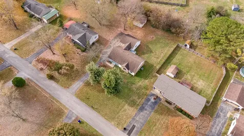 221 Winston Lane Franklin KY 42134