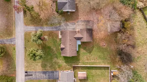 221 Winston Lane Franklin KY 42134