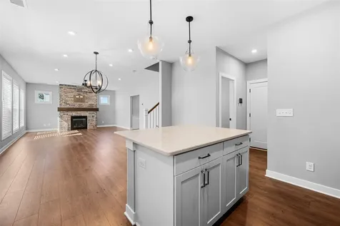 680 Big Leaf Avenue Bowling Green KY 42104