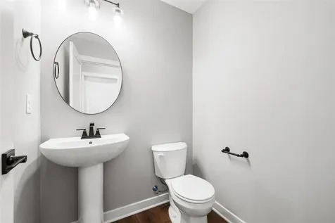 680 Big Leaf Avenue Bowling Green KY 42104