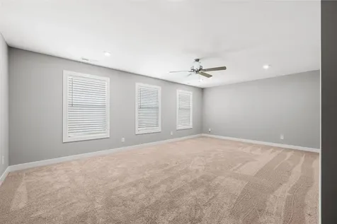 680 Big Leaf Avenue Bowling Green KY 42104