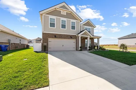 680 Big Leaf Avenue Bowling Green KY 42104