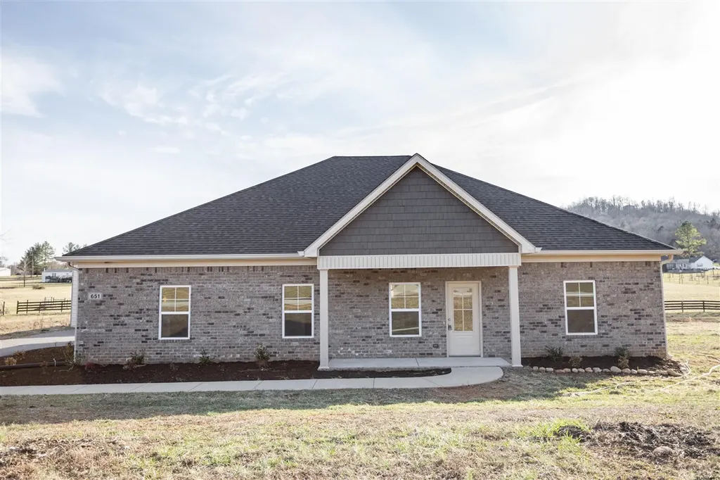 651 Allen Michael Court Bowling Green KY 42101