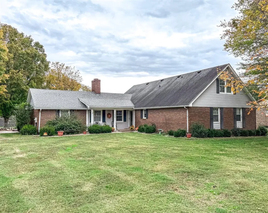 290 Hillwood Drive Bowling Green KY 42101