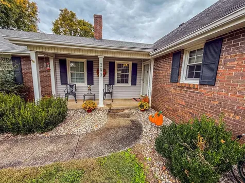 290 Hillwood Drive Bowling Green KY 42101