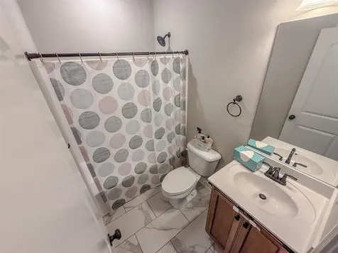 2859 Windsor Trace Court Bowling Green KY 42104