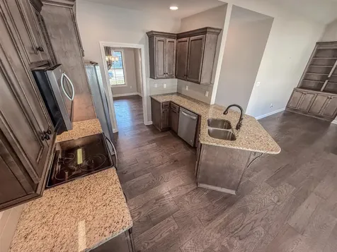 2859 Windsor Trace Court Bowling Green KY 42104