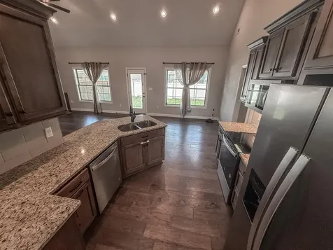 2859 Windsor Trace Court Bowling Green KY 42104