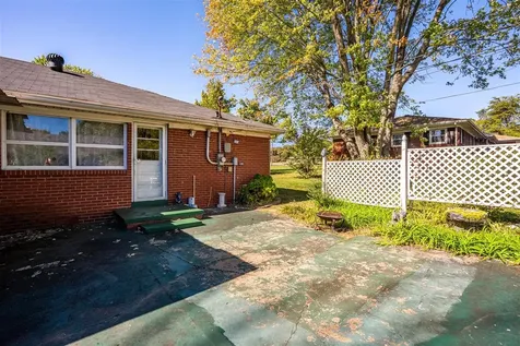 1307 Nashville Street Russellville KY 42276