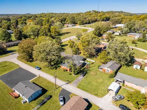 1307 Nashville Street Russellville KY 42276
