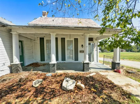 134 S Main Street Adairville KY 42202