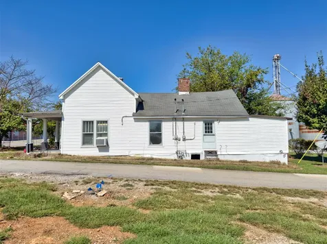 134 S Main Street Adairville KY 42202
