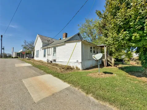 134 S Main Street Adairville KY 42202