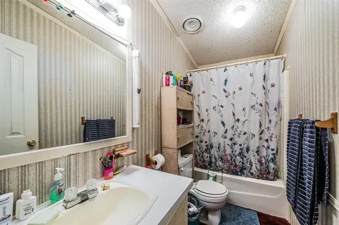 1960 Gaston Road Belton KY 42324